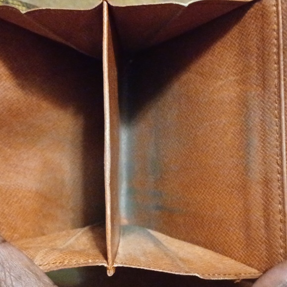 ✨️LOUIS VUITTON MONOGRAM ELISE WALLET - Picture 13 of 16